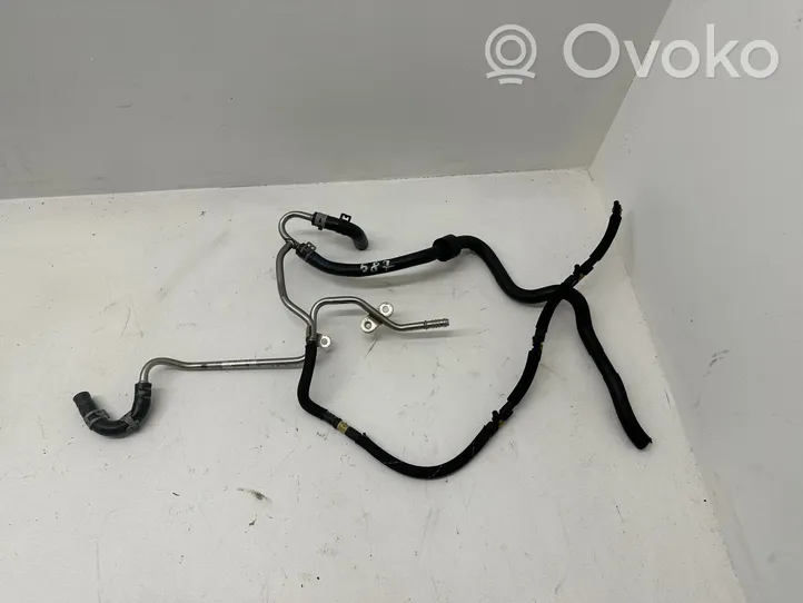 Volkswagen PASSAT B7 Fuel line/pipe/hose 3AA130295J