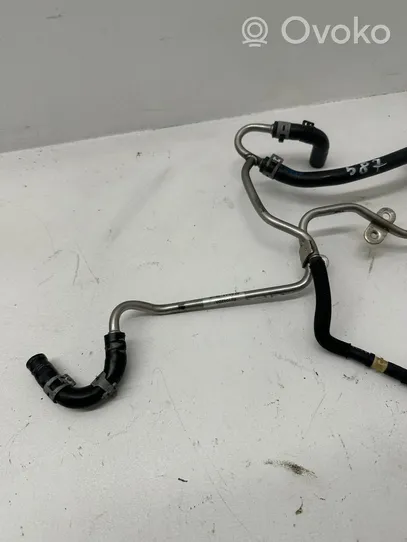 Volkswagen PASSAT B7 Fuel line/pipe/hose 3AA130295J