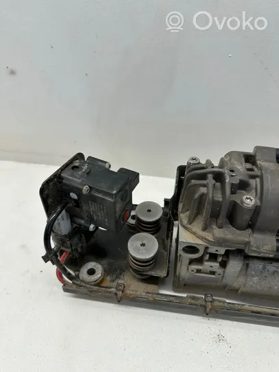 BMW 5 F10 F11 Compressore/pompa sospensioni pneumatiche 6789450