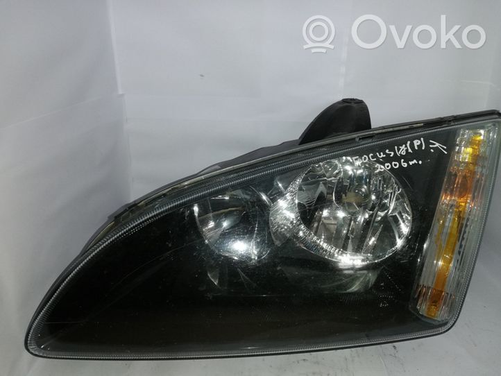 Ford Focus Lampa przednia 