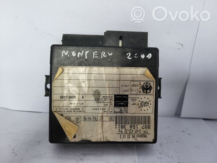 Opel Monterey Oven keskuslukituksen ohjausyksikön moduuli 8971683811