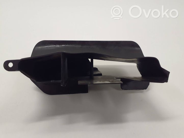 Audi V8 Cabin air duct channel 077133076