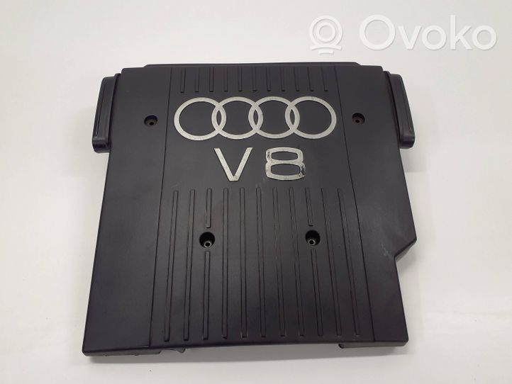 Audi V8 Couvercle cache moteur 077133837B