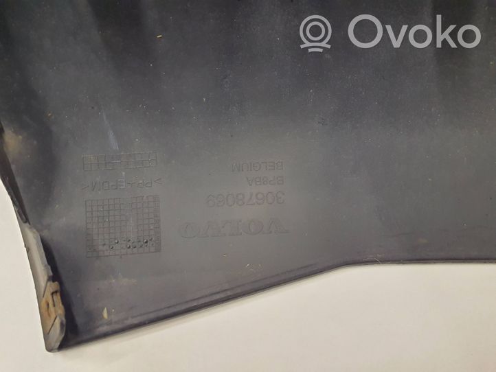 Volvo V50 Moulure inférieure de pare-chocs arrière 30678069
