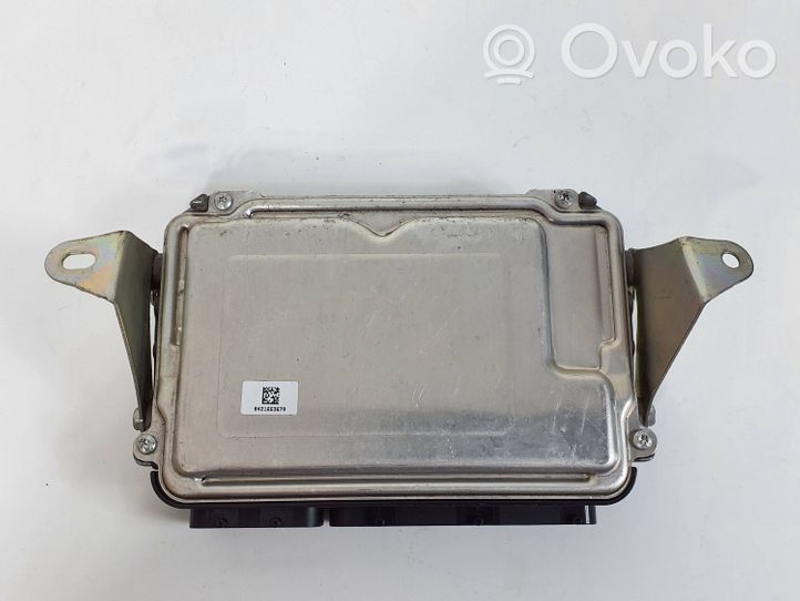 Toyota Aygo AB40 Sterownik / Moduł ECU 0261S12195