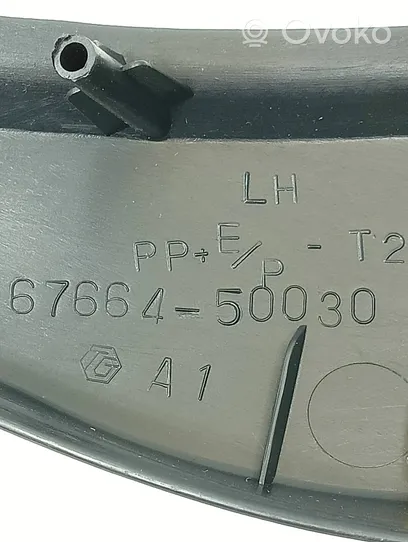 Lexus LS 430 Moulure de porte avant 8766450030
