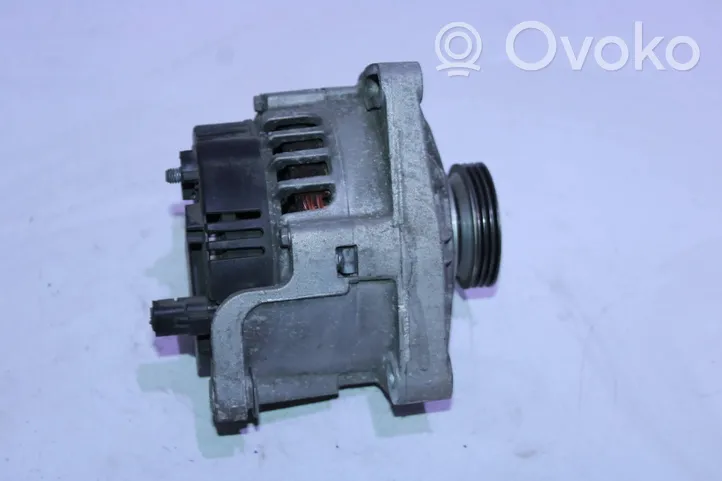 Dacia Sandero Generator/alternator 8200660044