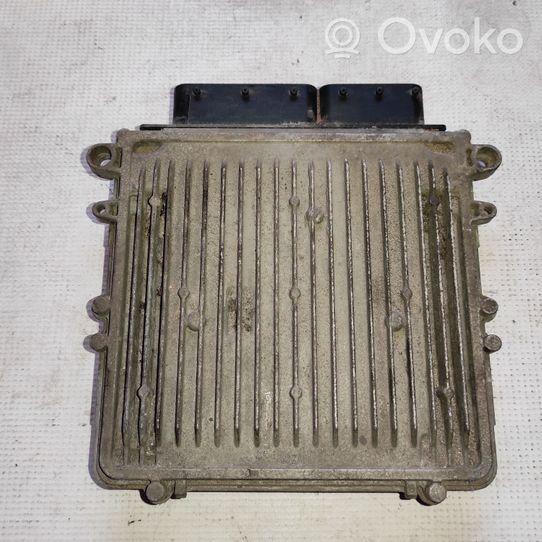 Mercedes-Benz Sprinter W906 Calculateur moteur ECU A6461500477