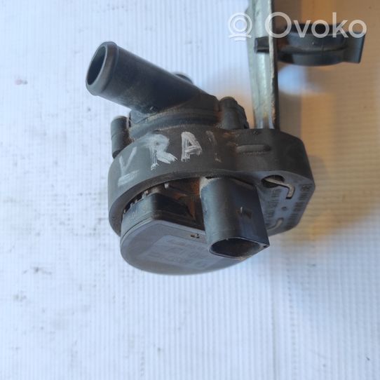 Volkswagen Crafter Pompe à eau de liquide de refroidissement A2118350028