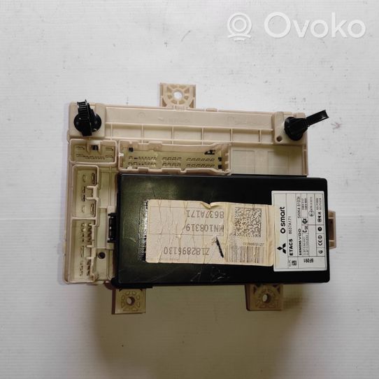 Mitsubishi Colt Module de fusibles 8637A171