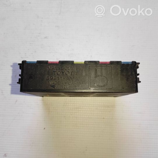 Lexus IS 220D-250-350 Module de fusibles 8921130030