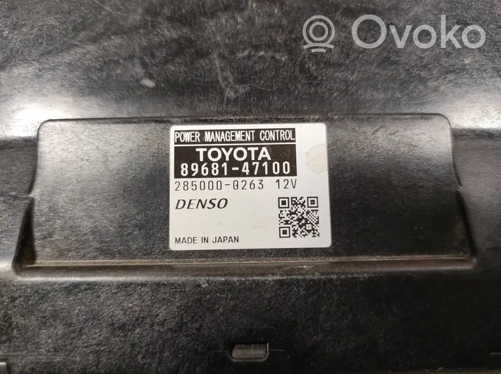 Toyota Prius (XW30) Unité de commande, module ECU de moteur 8968147100