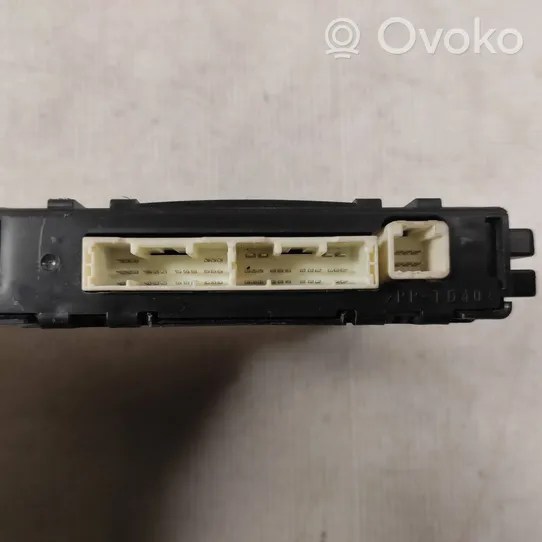 Toyota Prius (XW50) Module unité de contrôle climatisation 8865047350