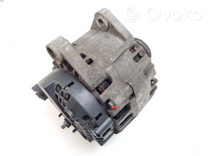 Opel Vivaro Generatore/alternatore 8200404459G