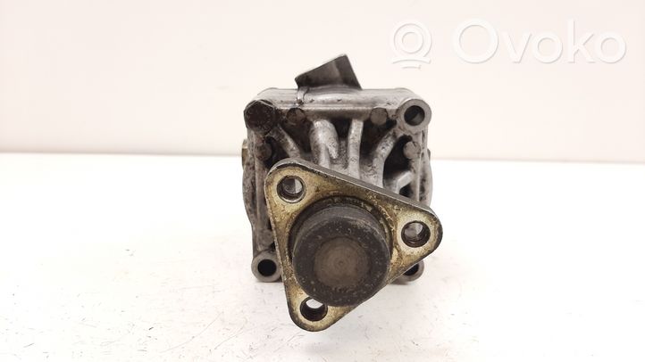 BMW 7 E32 Power steering pump 