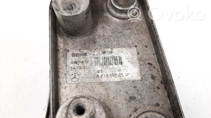 Mercedes-Benz ML W163 Moottoriöljyn jäähdytinlaite 