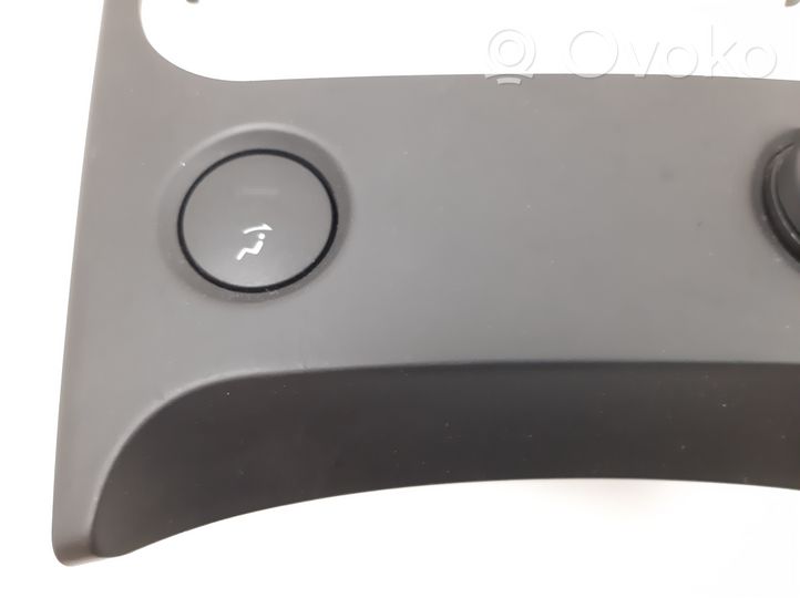 Nissan Qashqai Console centrale, commande chauffage/clim A00270A77000