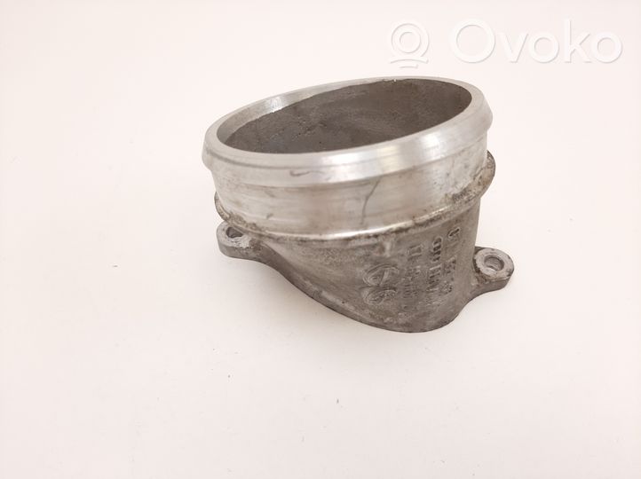 Audi RS6 C6 Tube d'admission de tuyau de refroidisseur intermédiaire 07L133356