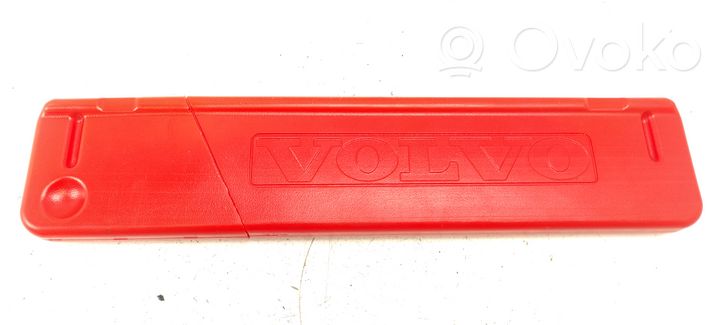 Volvo V50 Triangle d'avertissement 