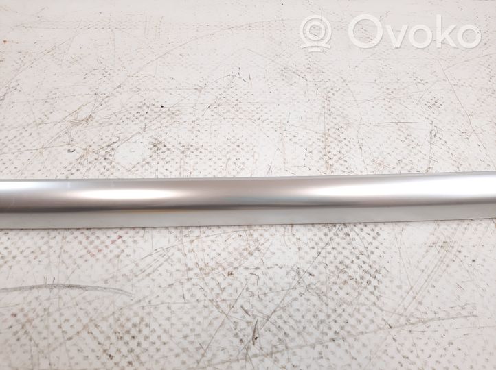 Volkswagen Touran III Roof bar rail 5TA860043J