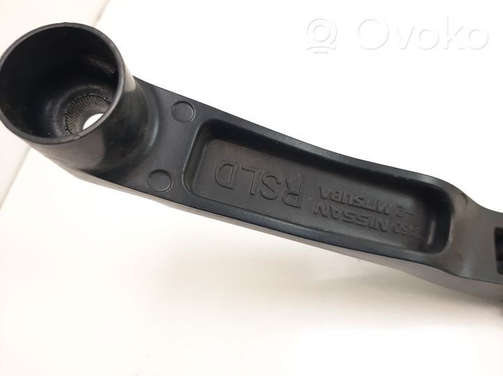 Nissan Qashqai Bras d'essuie-glace avant J8495