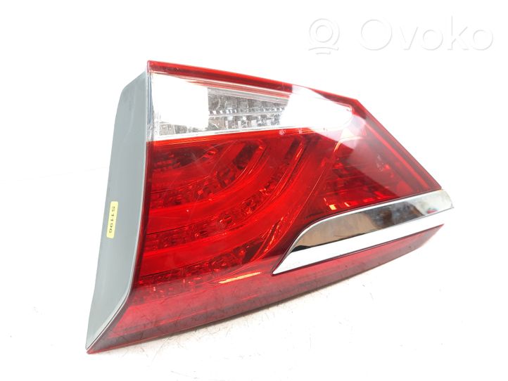 Hyundai i40 Lampy tylnej klapy bagażnika 924043Z001