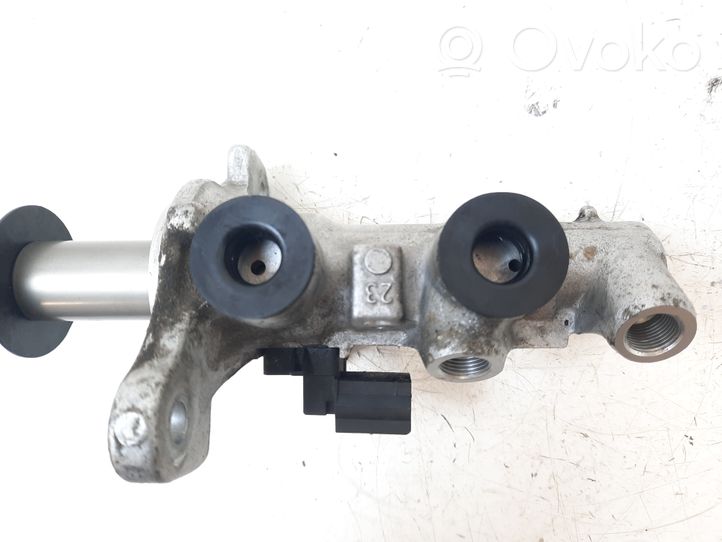 Audi Q3 8U Główny cylinder hamulca 10287727