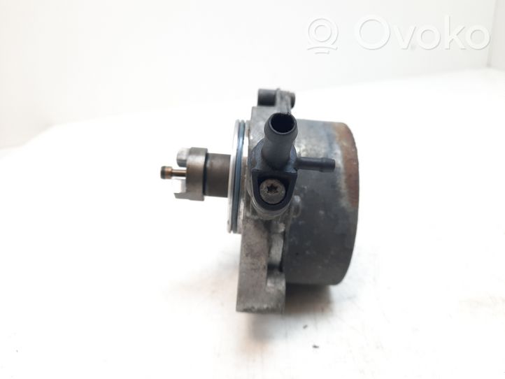 KIA Carnival Vacuum pump 288104X100