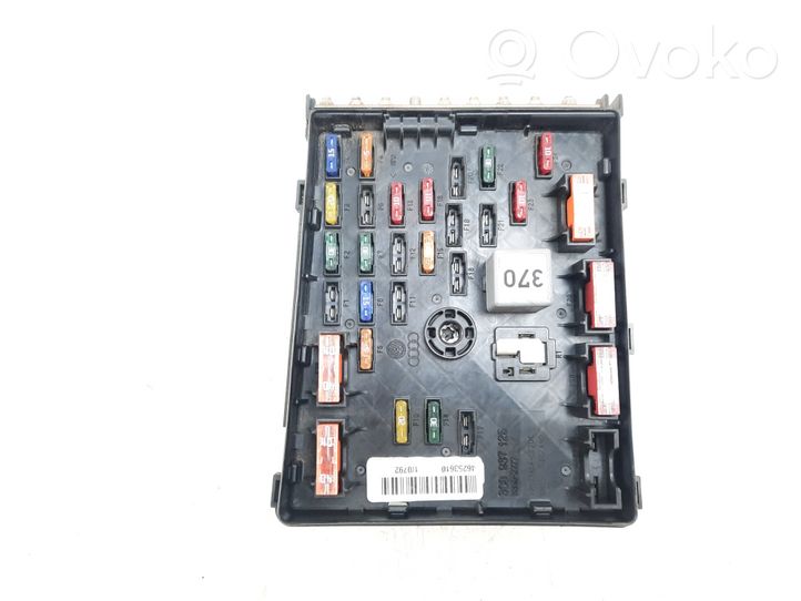 Volkswagen PASSAT CC Module de fusibles 3C0937125