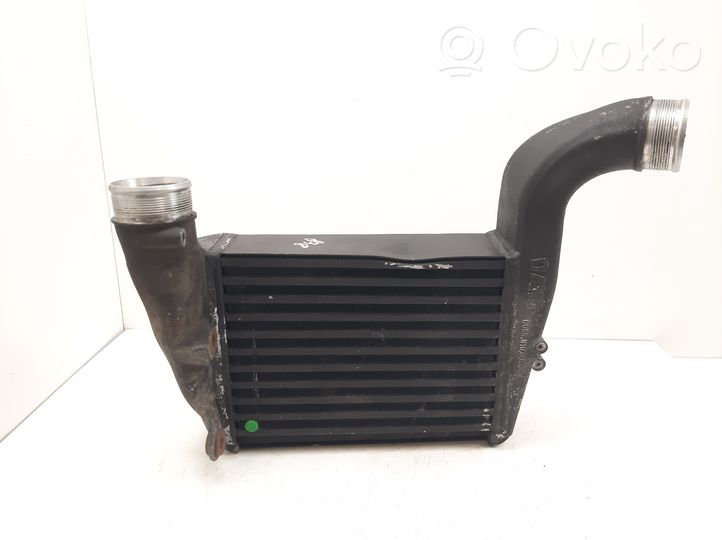 Audi RS6 C6 Chłodnica powietrza doładowującego / Intercooler 07L145806A