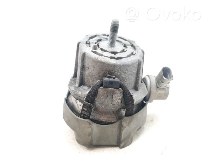 Audi RS6 C6 Supporto di montaggio del motore 4F0199379BN