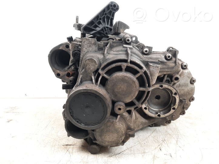 Volkswagen PASSAT B7 Manual 6 speed gearbox NFU