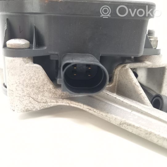 Opel Vectra C Attuatore/motore della valvola del collettore di aspirazione 55205127