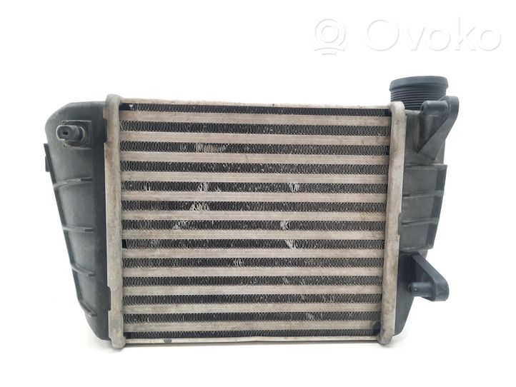 Audi A4 S4 B7 8E 8H Chłodnica powietrza doładowującego / Intercooler 8E0145806L