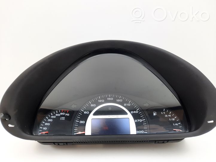 Mercedes-Benz C AMG W203 Speedometer (instrument cluster) A2035400447