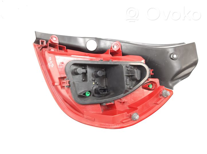 Renault Clio III Luci posteriori 8200886944