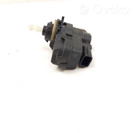 Renault Clio III Moteur de réglage du niveau des phares 8200402521