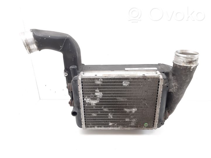 Audi RS6 C6 Chłodnica powietrza doładowującego / Intercooler 07L145805A