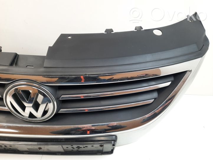 Volkswagen PASSAT CC Griglia superiore del radiatore paraurti anteriore 3C8853651