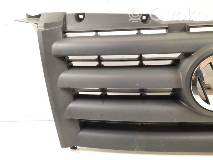 Volkswagen Crafter Front bumper upper radiator grill 2E0853653