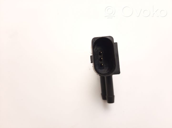 Volkswagen Touareg II Exhaust gas pressure sensor 0281006006