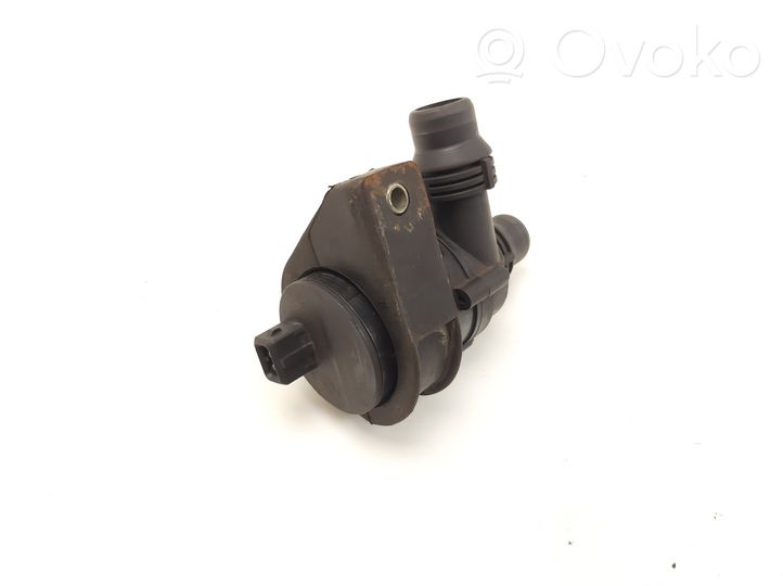 BMW X5 E53 Pompe à eau de liquide de refroidissement 30950012