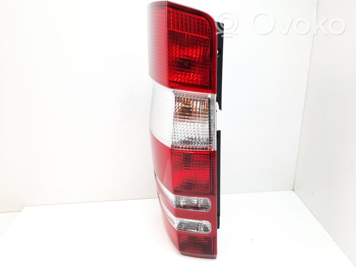 Mercedes-Benz Sprinter W906 Lampa tylna A9068202100