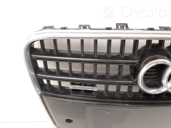 Audi Q7 4L Maskownica / Grill / Atrapa górna chłodnicy 4L0853651