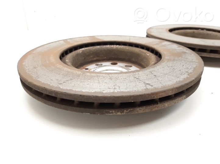 Volkswagen PASSAT B7 Front brake disc 