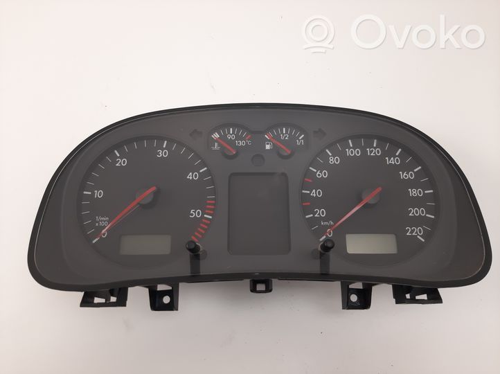 Volkswagen Golf IV Tachimetro (quadro strumenti) 1J0920806E