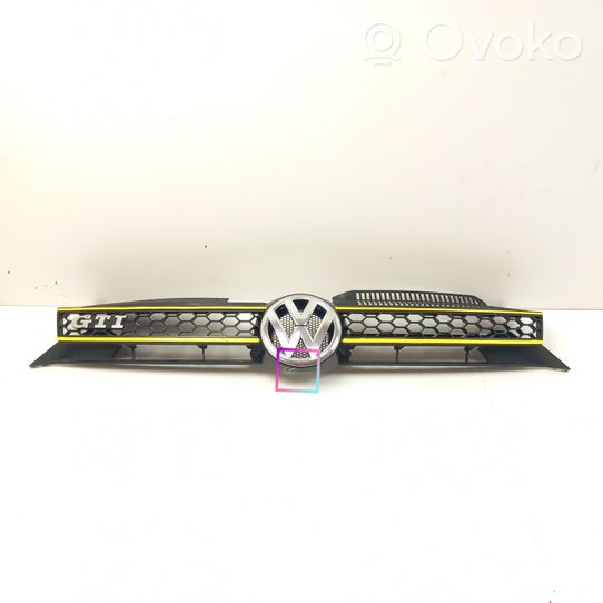 Volkswagen Golf VI Grille calandre supérieure de pare-chocs avant 5K0853651C