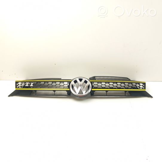 Volkswagen Golf VI Griglia superiore del radiatore paraurti anteriore 5K0853651C