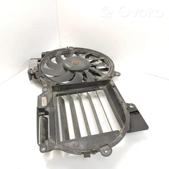 Audi A6 S6 C6 4F Ventilatore di raffreddamento elettrico del radiatore 4F0121003