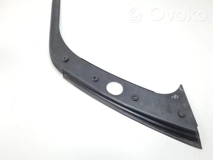 Mercedes-Benz GL X164 Rear glass trim A1646700387